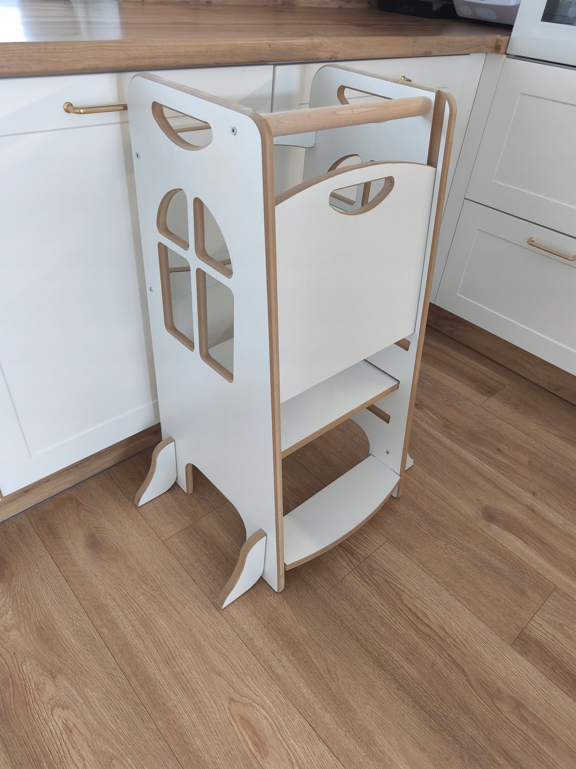 „Tower Step - Virtuvės pagalbininkas Montessori | Reguliuojamas virtuvės pagalbininkas“