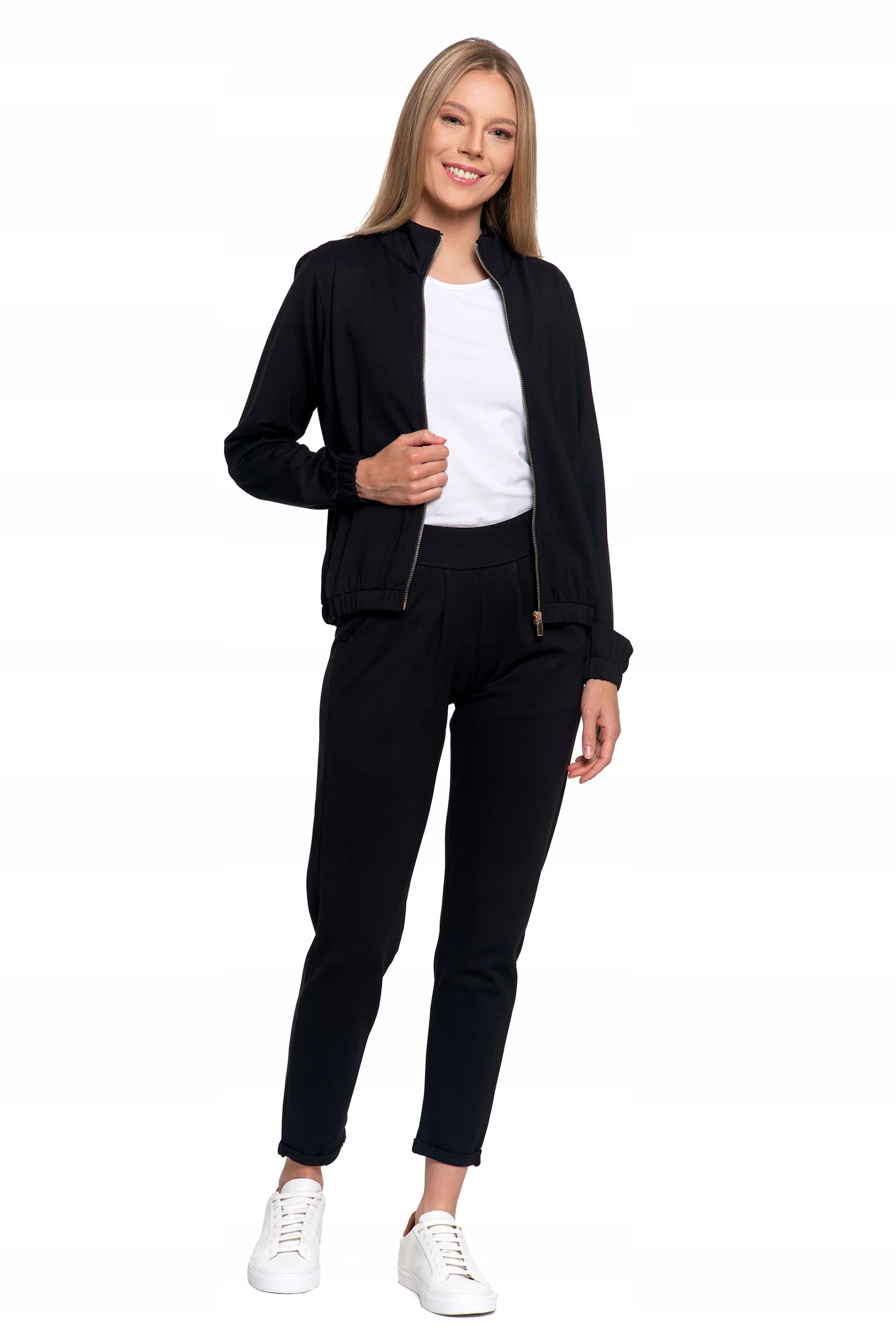 MOTERIŠKAS BOMBER STILIAUS DŽEMPERIS, ATSEGAMAS, VIENOS SPALVOS, SU STOVĖJIMU APKAKLE, BE KAPUČIO, MORAJ L