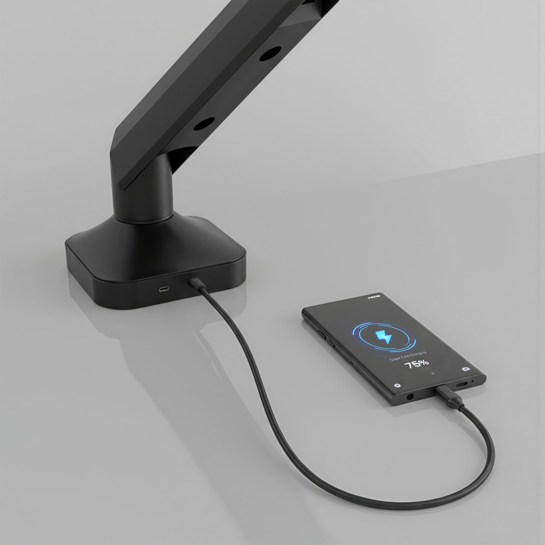 BOSTE STALO RANKOS LAIKIKLIS MONITORIUI STALINĖMS 17-40'' VESA USB PRIEVADAI DU TVIRTINIMAI