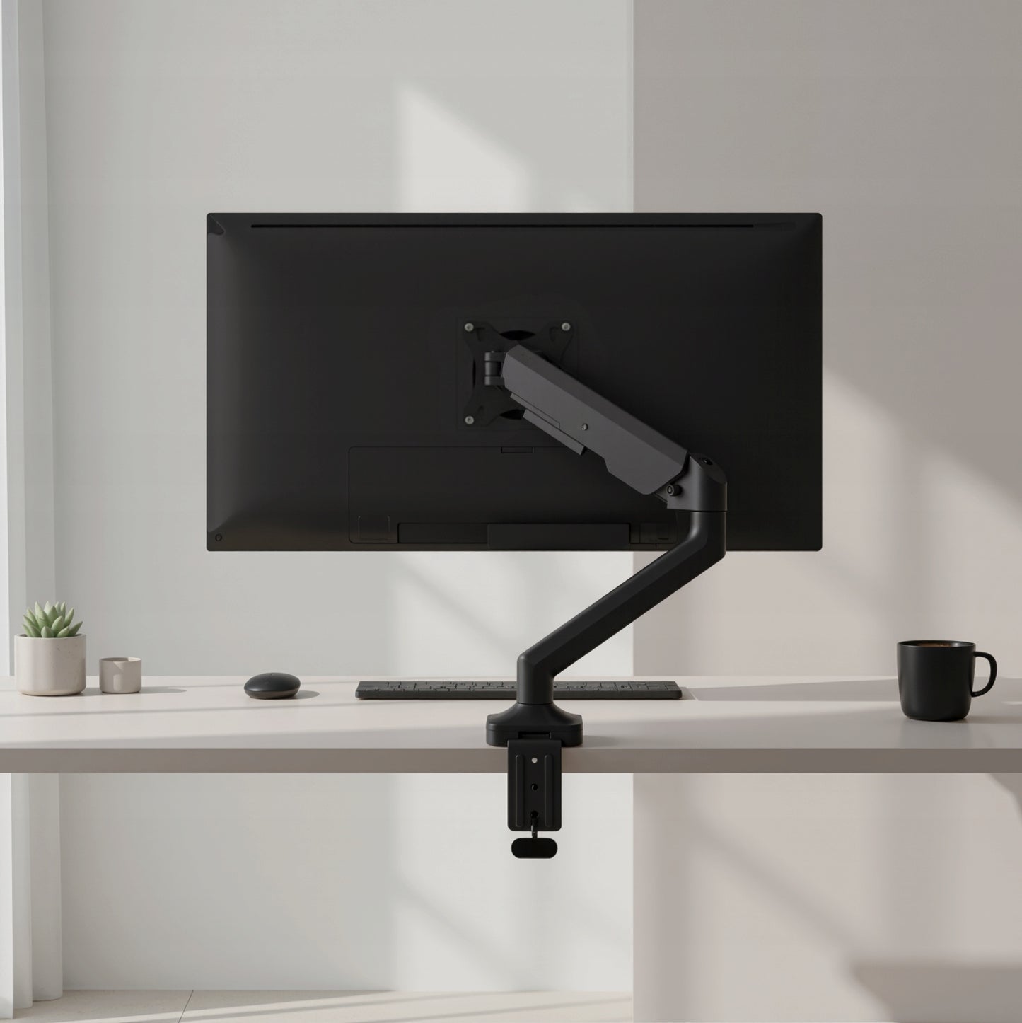 BOSTE STALO RANKOS LAIKIKLIS MONITORIUI STALINĖMS 17-40'' VESA USB PRIEVADAI DU TVIRTINIMAI