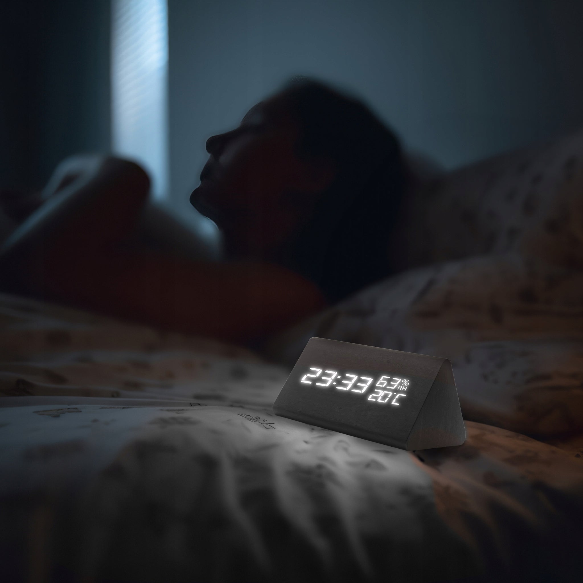 ELEKTRONINIS ŽADINTUVAS TERMOMETRAS SIGNALIZACIJA SKAITMENINIS STOVASIS LAIKRODIS TYLUS