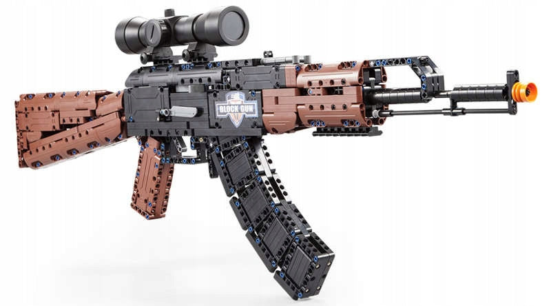 CADA Statybinių blokelių rinkinys Šautuvas AK-47 KALASHNIKOV 738 EL. Didelis