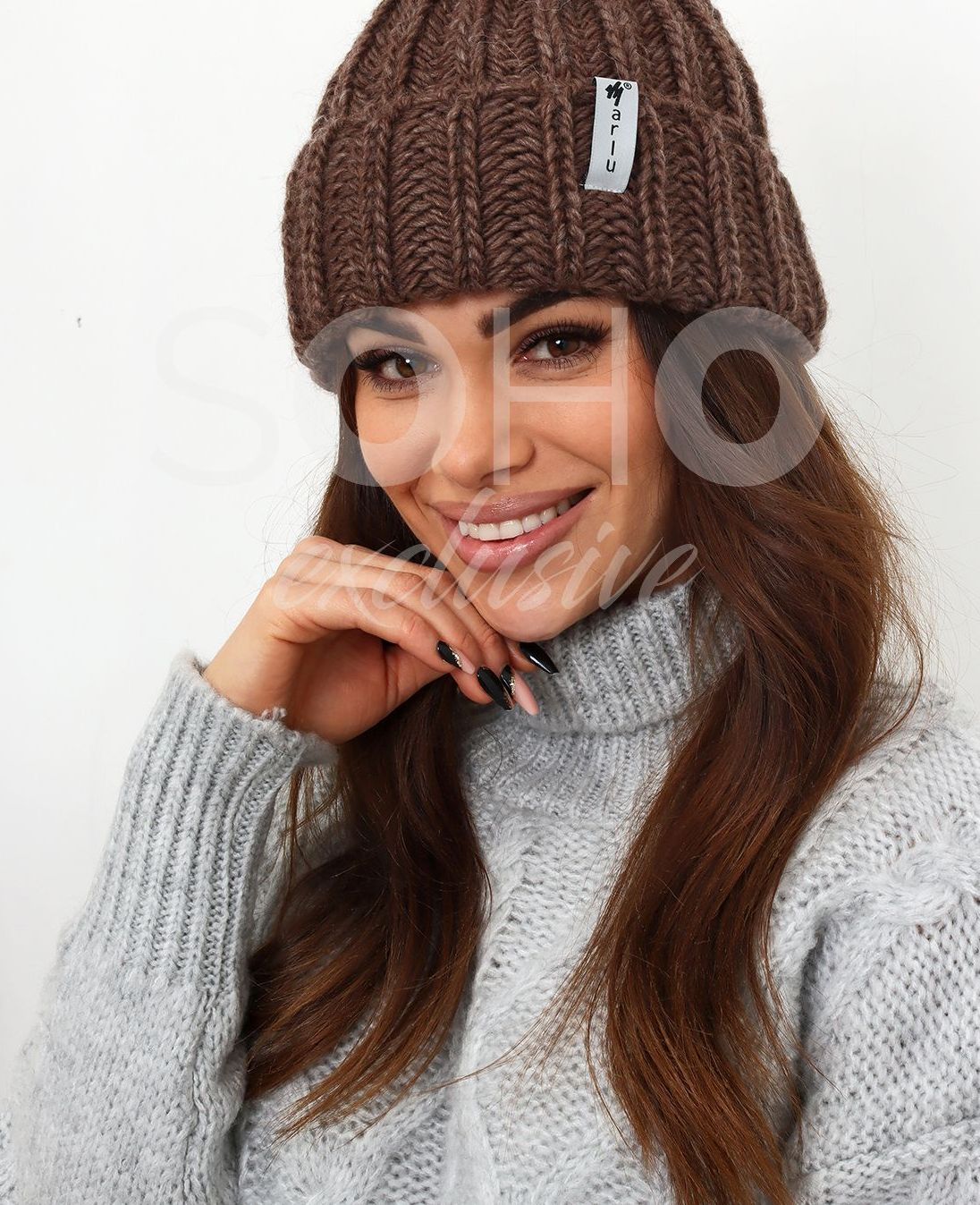 MOTERIŠKA ŽIEMINĖ STILINGA ŠILTA SKRYBĖLĖ, KELIAUTĖLIŠKA, ŠOKOLADINĖ 2252