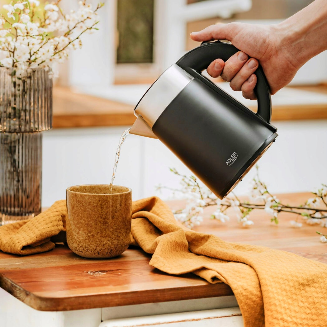 Elektrinis belaidis metalinis virdulys 800W 0,6 l juodas