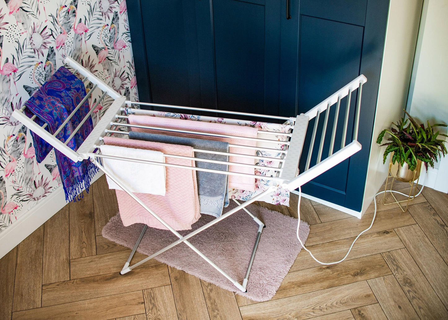 Elektrinė drabužių džiovyklė Avenido AV 7830, 220W, aliumininė