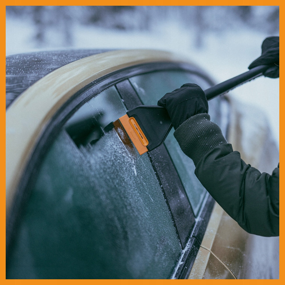 FISKARS SOLID stiklas valytuvas keičiamas grandiklis 47cm