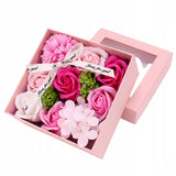 Gėlių dėžutė muilinės rožės elegantiška dovana