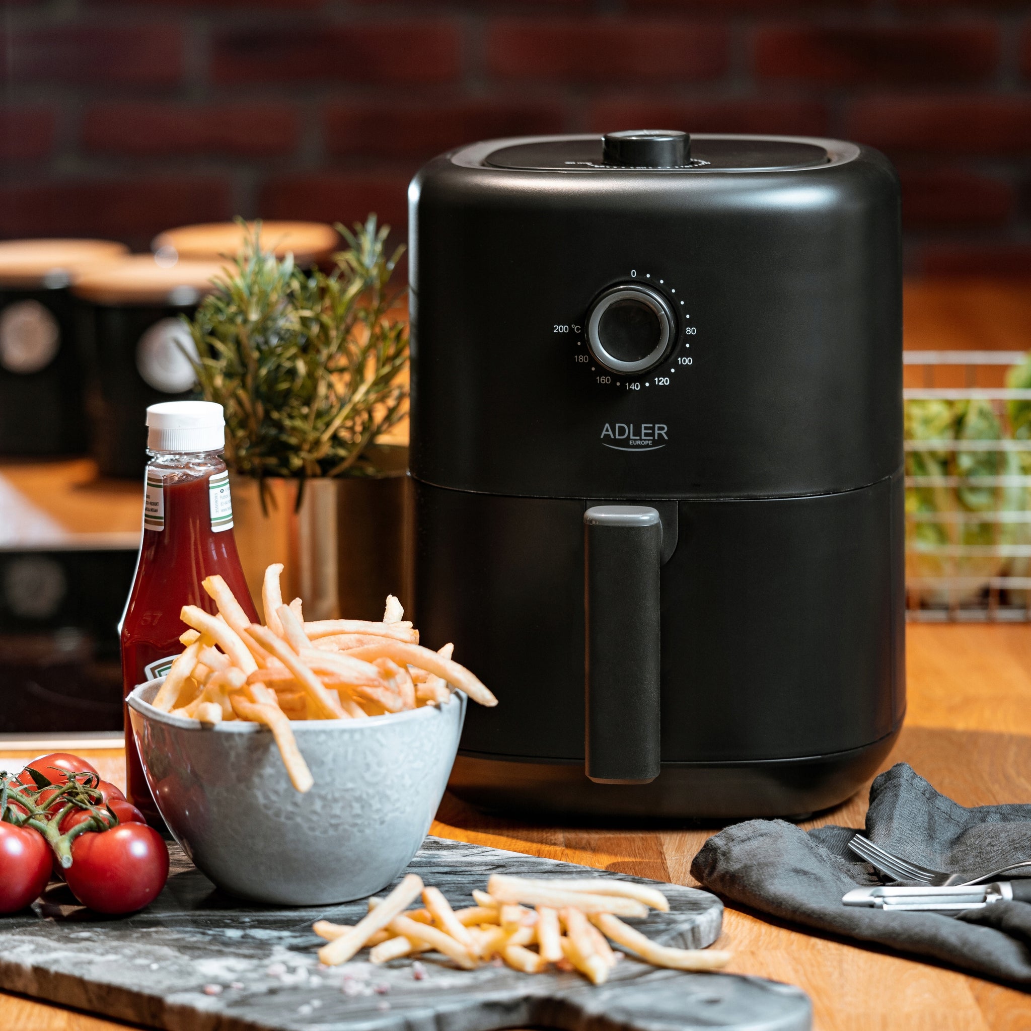 Bebalsis gruzdintuvė Air Fryer 3.0L, galinga 2200W Adler AD6310