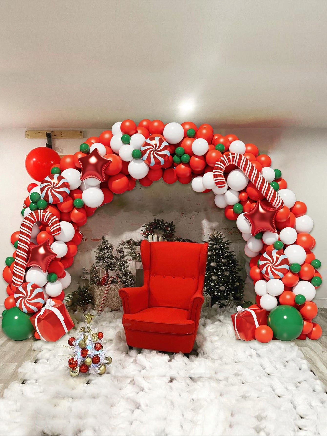 BALIONŲ GIRLIANDA KALĖDINĖS ŠVENTĖS PAPUOŠIMAS SALDAINIAI SENELIS ŠALTIS RAUDONA