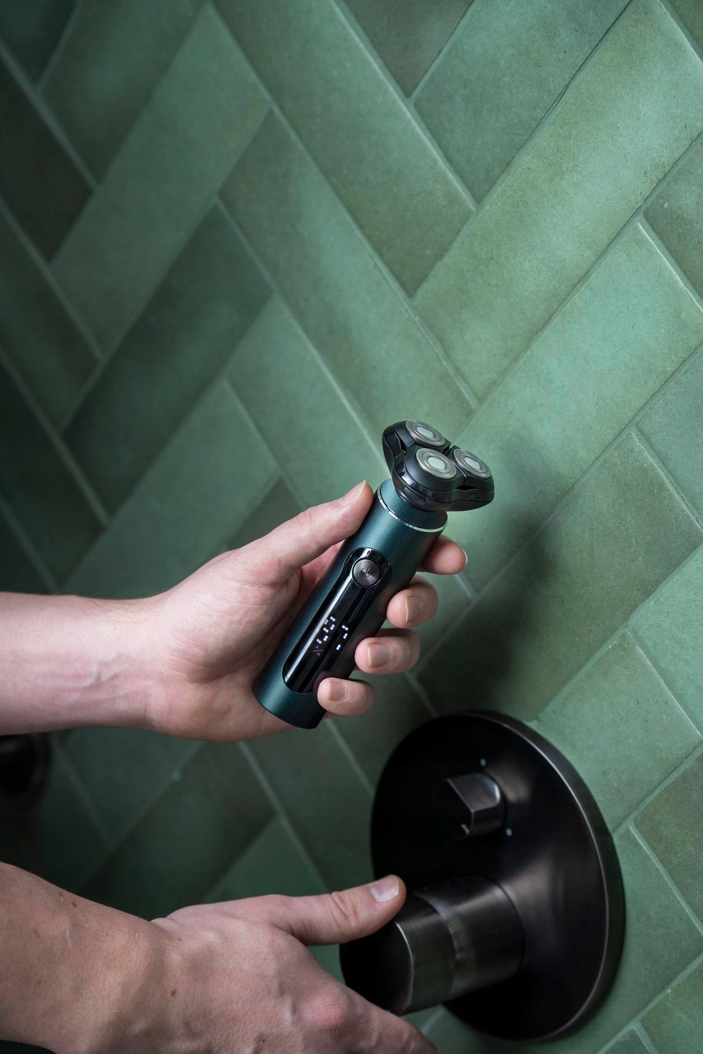 Vyriškas elektrinis skustuvas, kirpimo mašinėlė, nosies trimeris