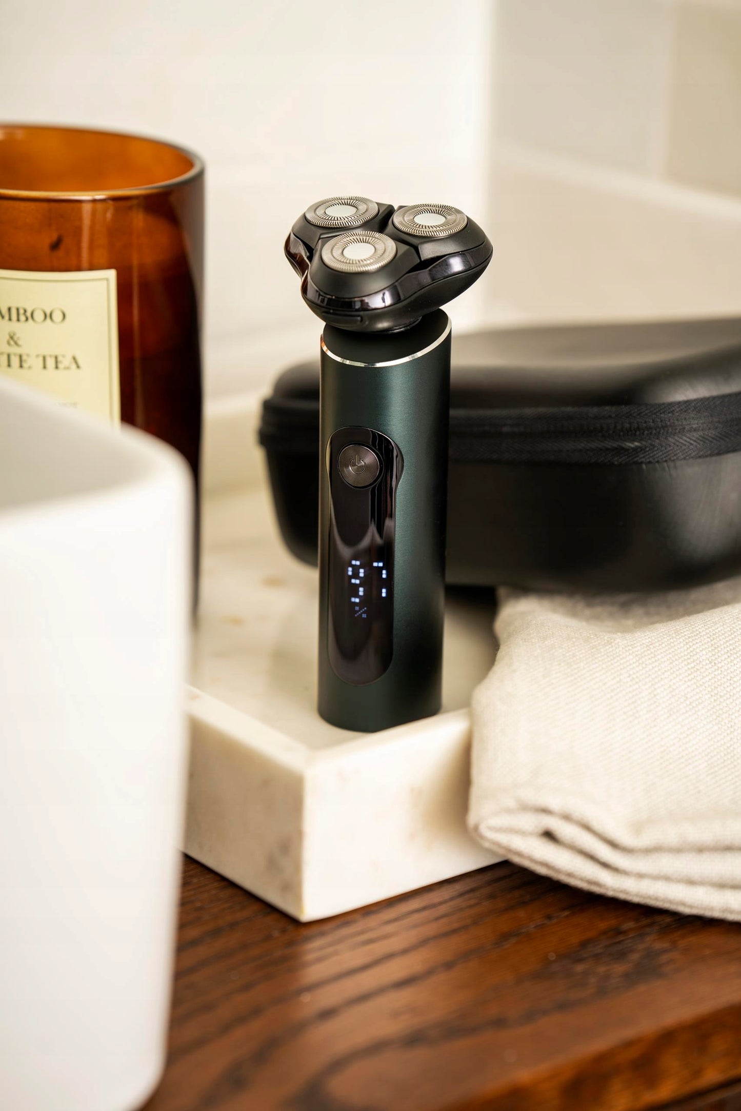 Vyriškas elektrinis skustuvas, kirpimo mašinėlė, nosies trimeris