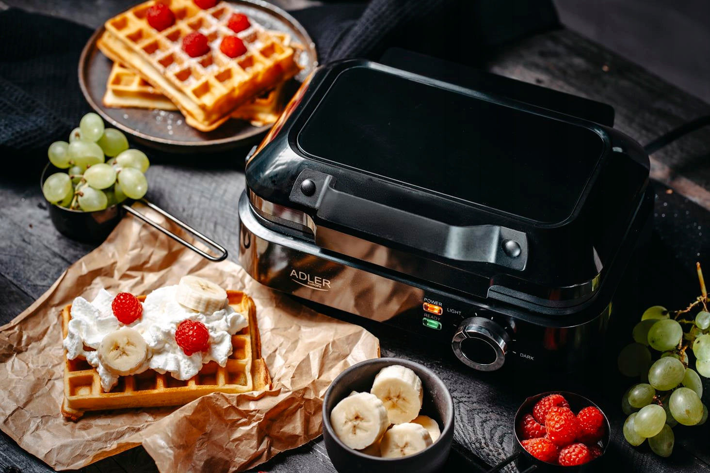 Gofravimo aparatas 2000W XXL 2 dideliems vafliams Sklandus temperatūros reguliavimas NON-STICK