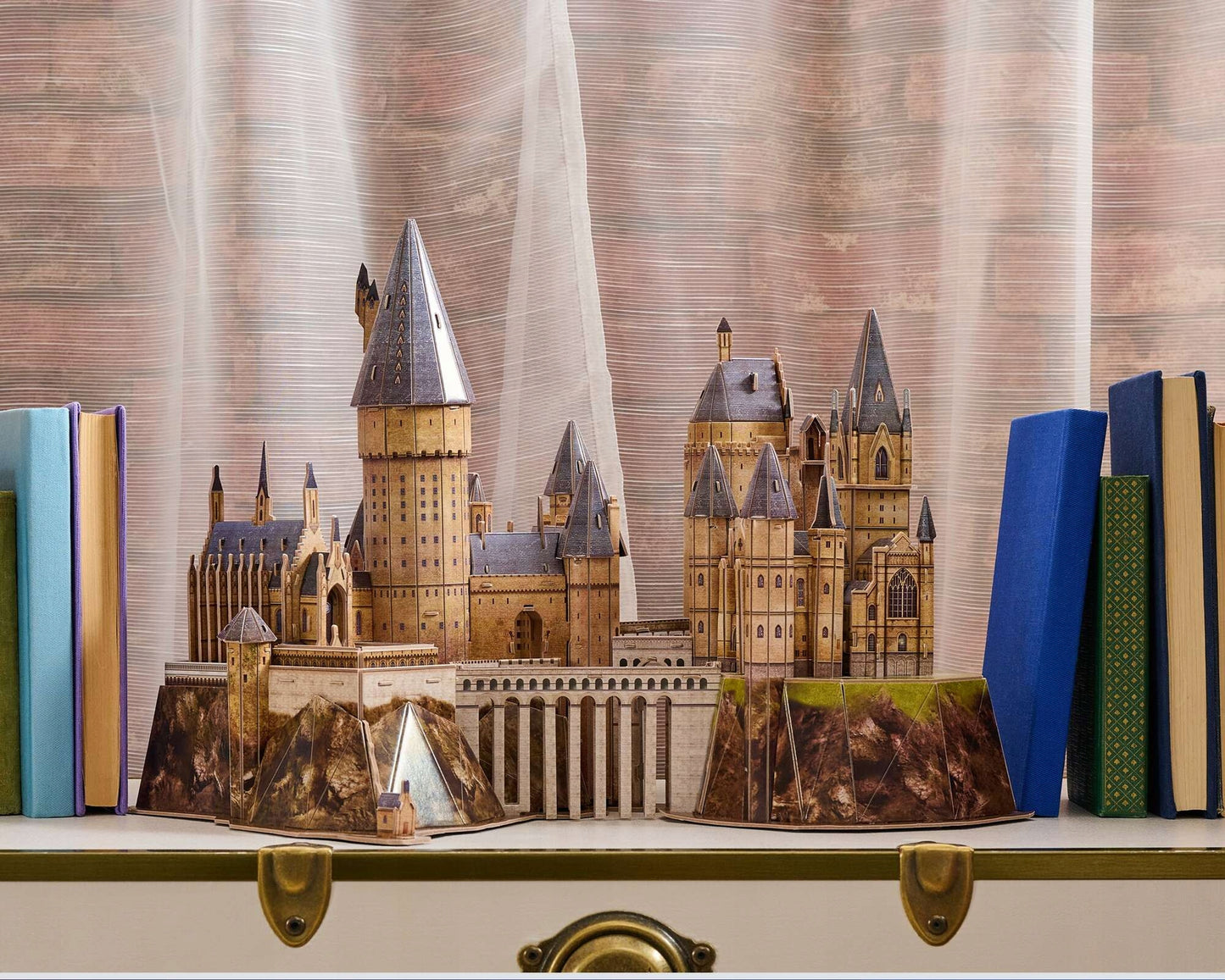 HARRY POTTER HOGWARTS DVIDINIS MODELIS 3D PILIS HOGWORTAS 4D KONSTRUKCIJA DIDELĖ 48 CM HARRY POTTER