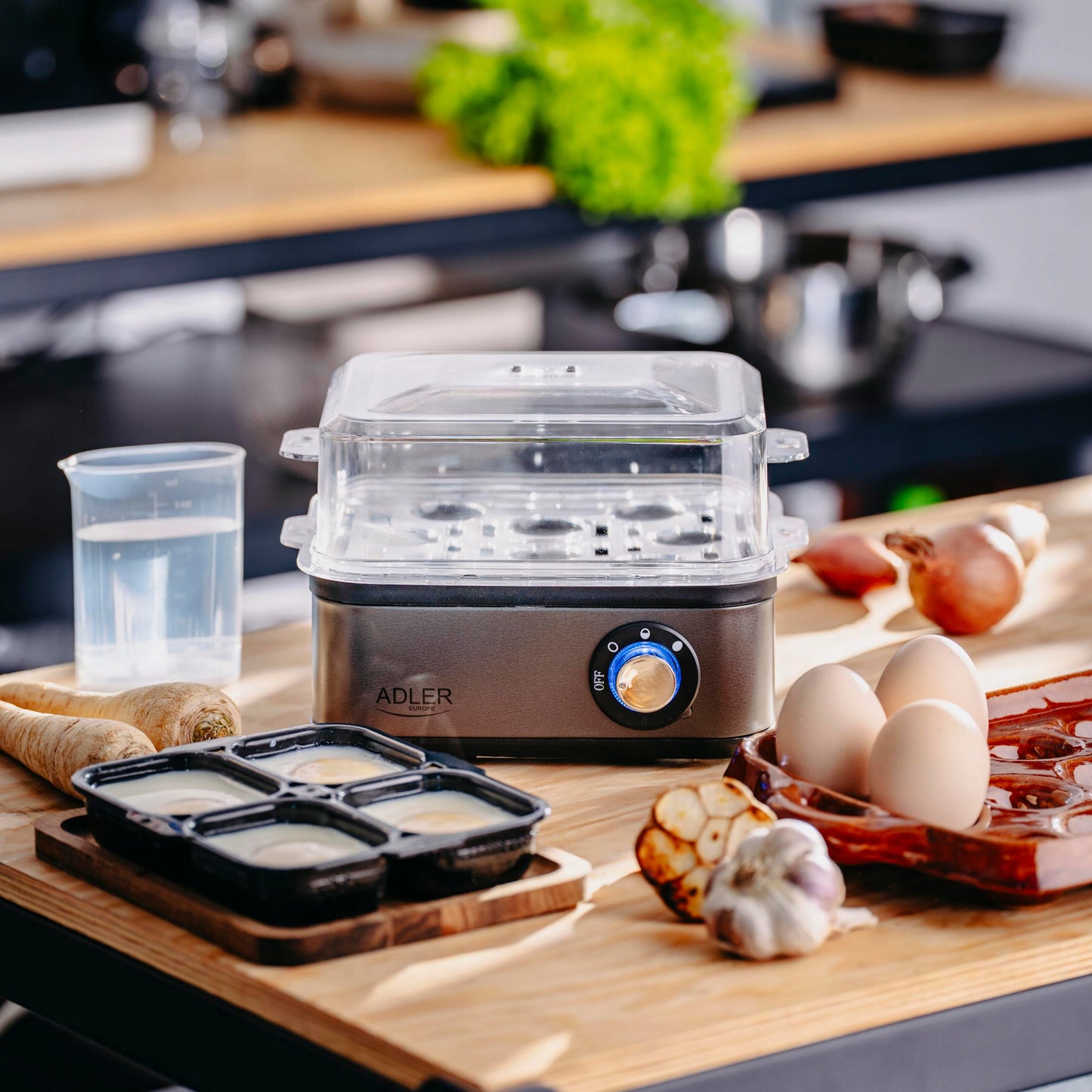 Kiaušinių viryklė 8 kiaušiniams, 3 kietumo lygiai: minkšti, vidutiniškai kieti, kieti