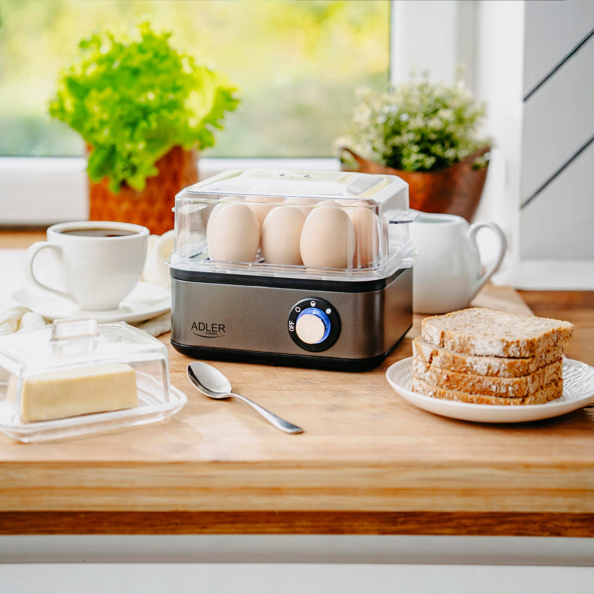 Kiaušinių viryklė 8 kiaušiniams, 3 kietumo lygiai: minkšti, vidutiniškai kieti, kieti