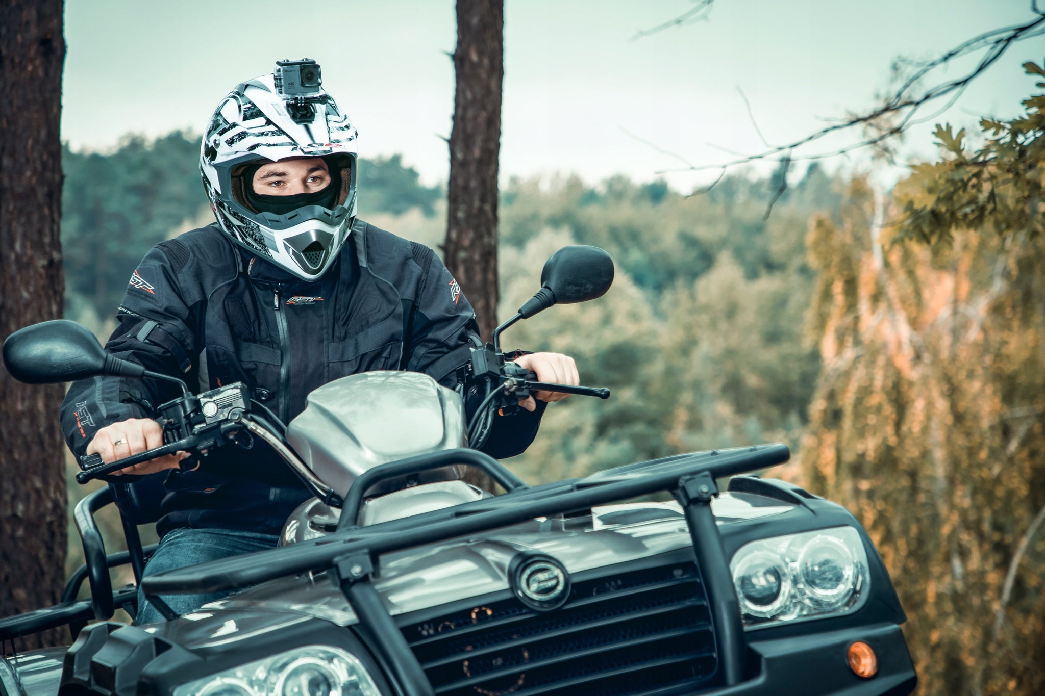 SPORTINĖ KAMERA GO PRO 4U 4K, atspari vandeniui, su dirželiu, raišteliu, priedais, rinkinys