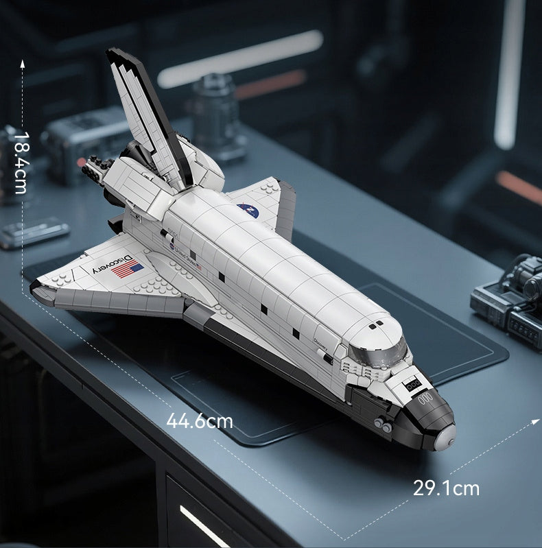 Statybiniai blokeliai CaDA NASA modelis KOSMINĖ ŠAUDYKLĖ DISCOVERY SPACE SHUTTLE 1827 elementai.