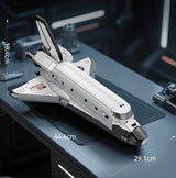 Statybiniai blokeliai CaDA NASA modelis KOSMINĖ ŠAUDYKLĖ DISCOVERY SPACE SHUTTLE 1827 elementai.