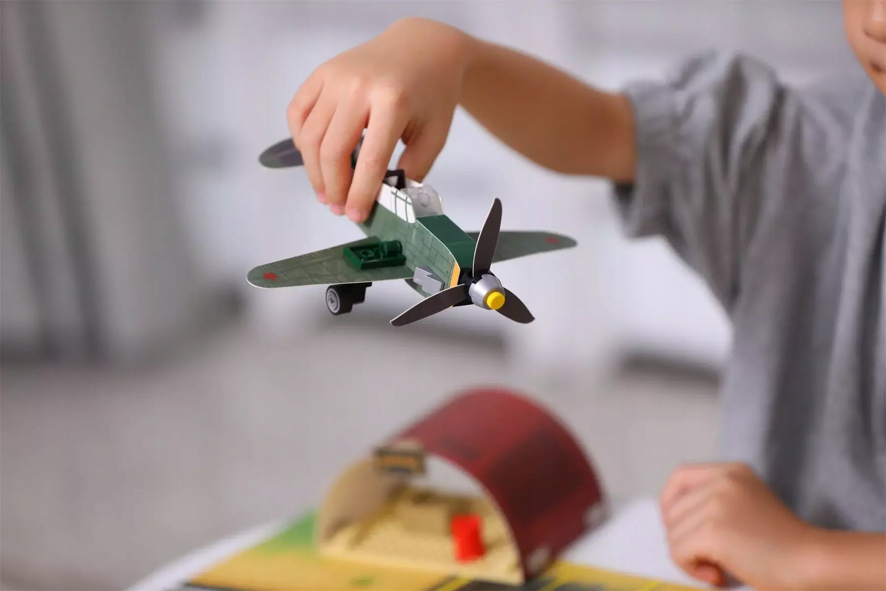 Konstruktorius CADA 6-in-1, lėktuvai, 226 elementai + oro bazė su priedais