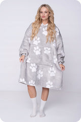 KOC BLUZA Oversize Storas KOCOBLUZA 2in1 XXL Raštas PĖDOS Kailinis pledas-bliuzonas