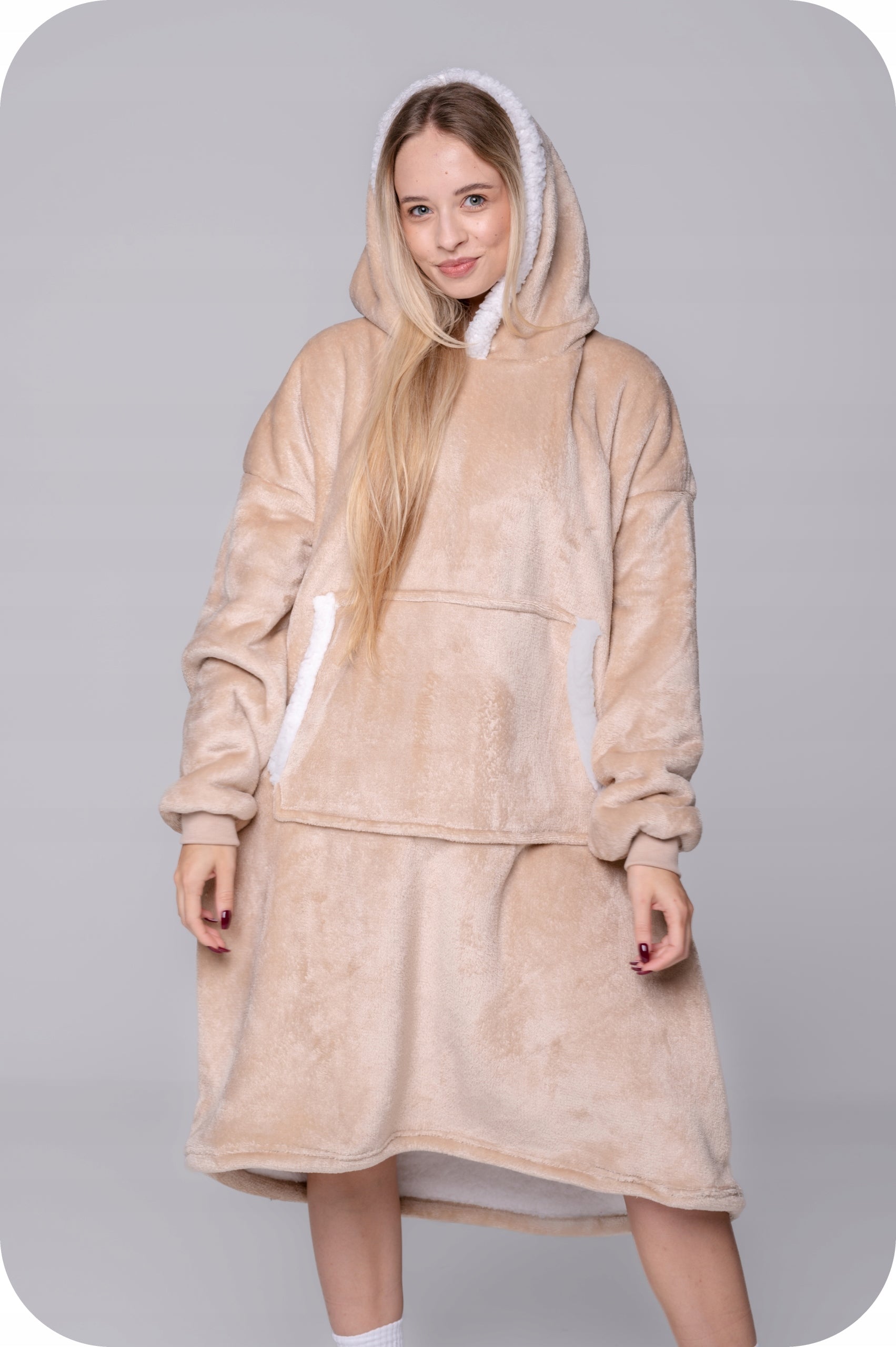 KOC BLUZA Oversize Vieninga Stora 2w1 KOCOBLUZA XXL SMĖLINĖ Kailinė su gobtuvu