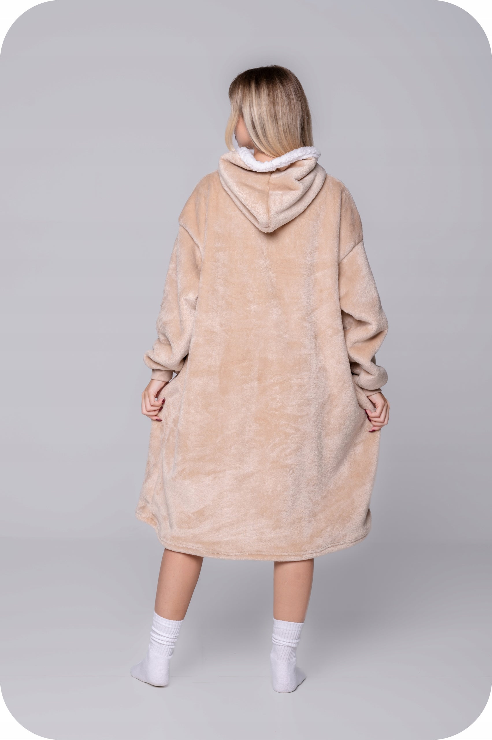 KOC BLUZA Oversize Vieninga Stora 2w1 KOCOBLUZA XXL SMĖLINĖ Kailinė su gobtuvu