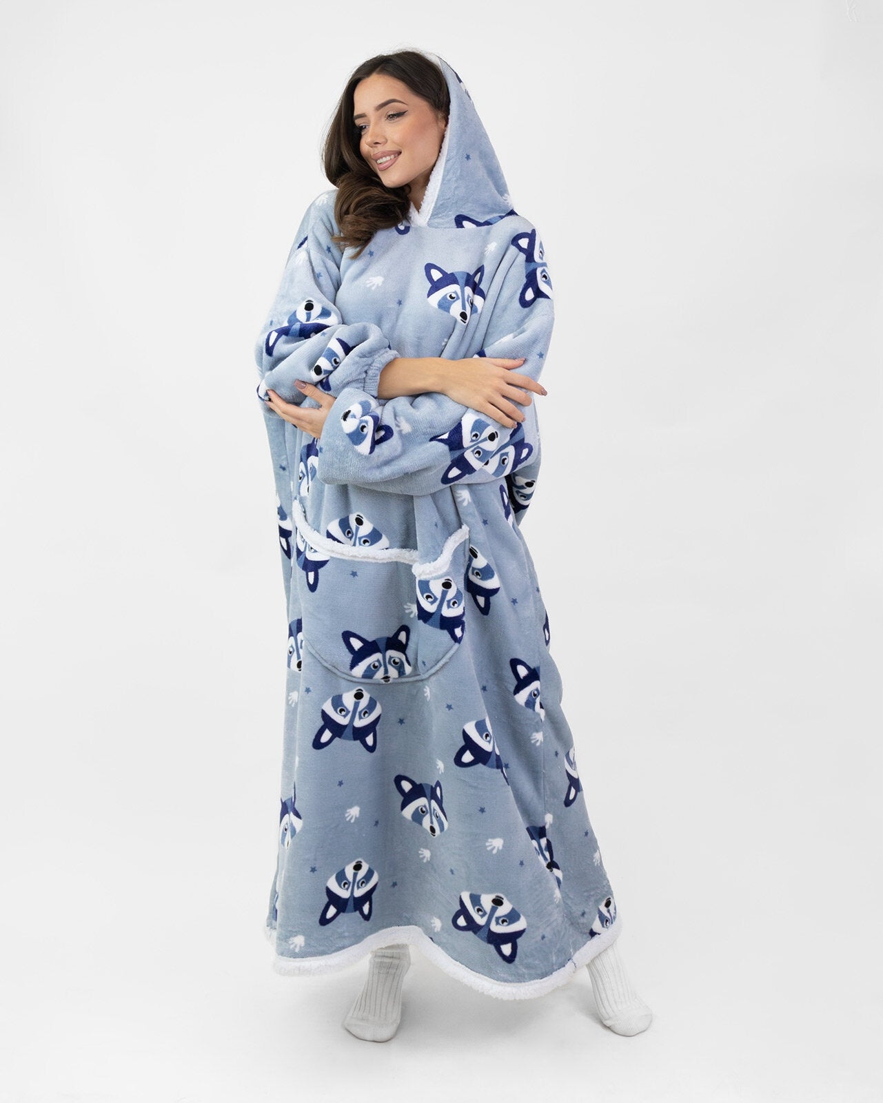 KOCOBLUZA KIETAS PLIURAS 2IN1 STORIS XXL KULIS SU KAPUSIU OVERSIZE