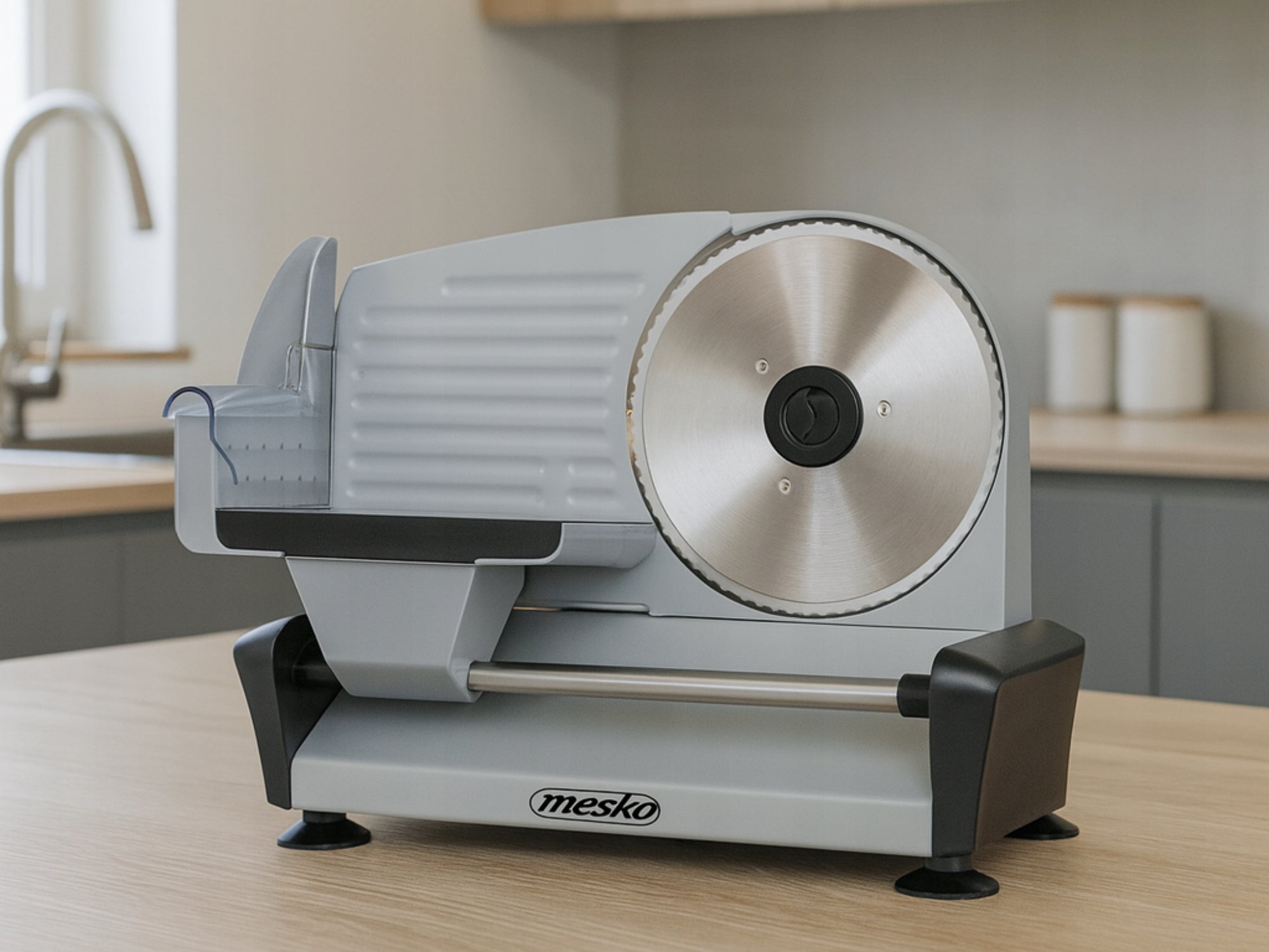 Elektrinė pjaustyklė duonai, dešroms, sūriui, daržovėms, 400W, metalinė, su reguliuojama ašmenų padėtimi