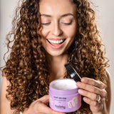 KREMAS GARBANOTIEMS PLAUKAMS formavimui STIPRINANČIOS SUKURENTŲ GARBANŲ PALEIDIMAS TWISTY