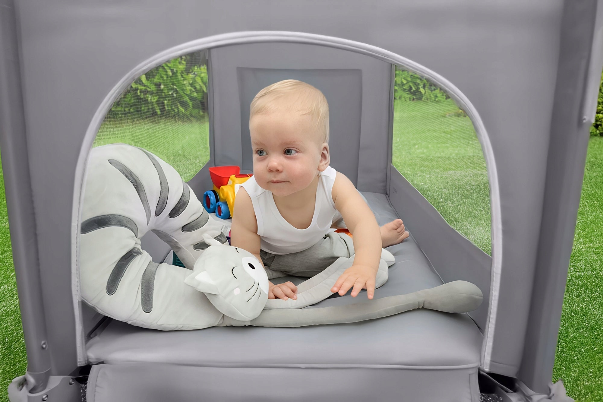 PREMIUM KELIONINĖ LOVYTĖ-TIRAS VAIKUI + ČIUŽINYS IR KREPŠYS