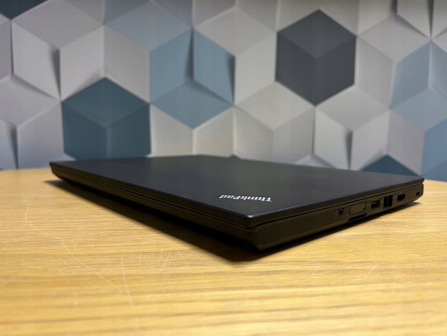 Nešiojamas kompiuteris Lenovo T460 i5 14" 16 GB 256GB SSD OFFICE WINDOWS 11