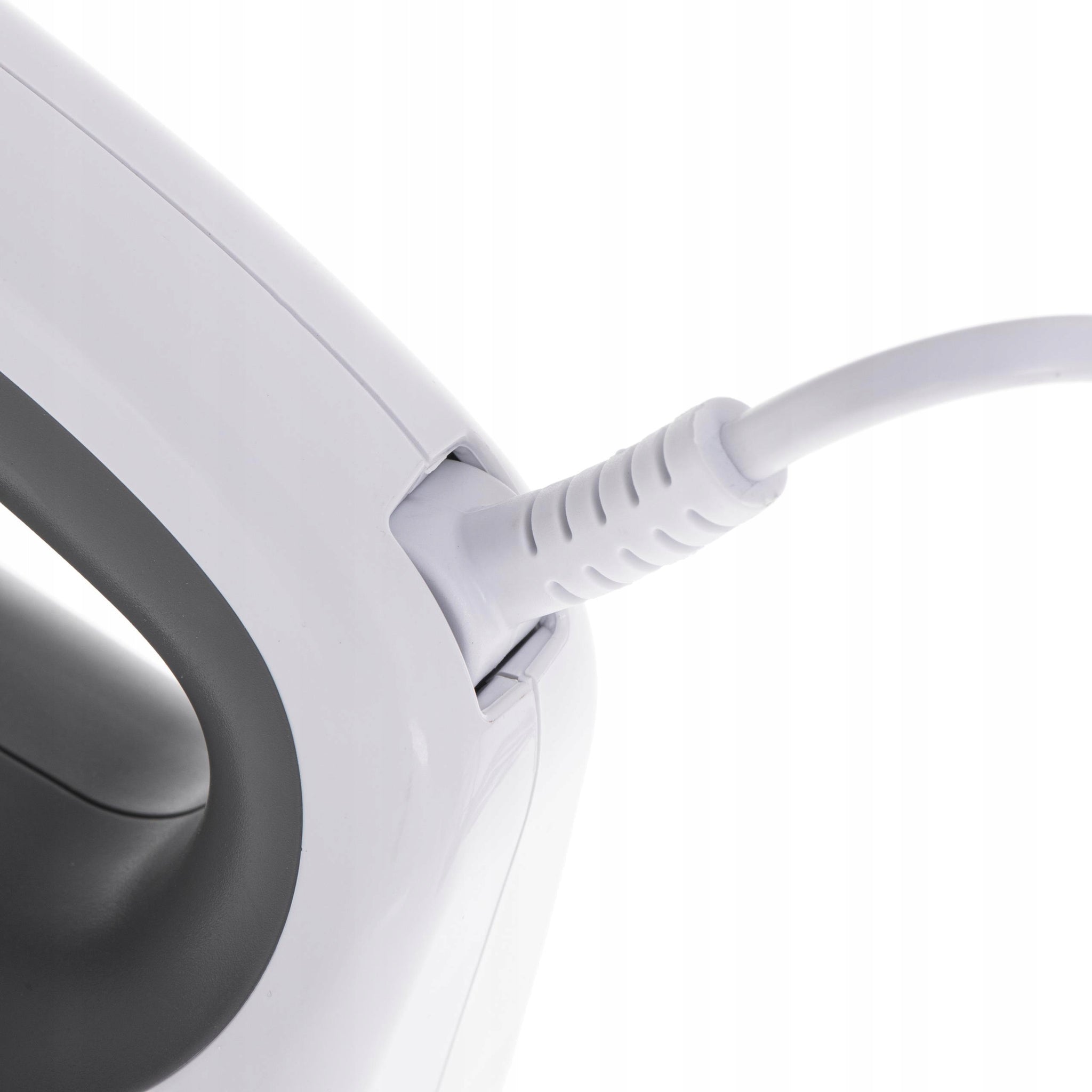 Rankinis maišytuvas 750W, 5 greičiai + TURBO, 4 ilgu 21cm plakimo šluotelių