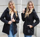 MADINGAS PERĖJIMAS LIEKNINANTI PARKA STRIUKĖ SU GOBTUVU 3 SPALVOS S