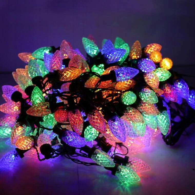 Daugiaspalvės Kalėdinės Eglutės Lemputės „Gilės“ 200 LED 19 Metrų Goliat