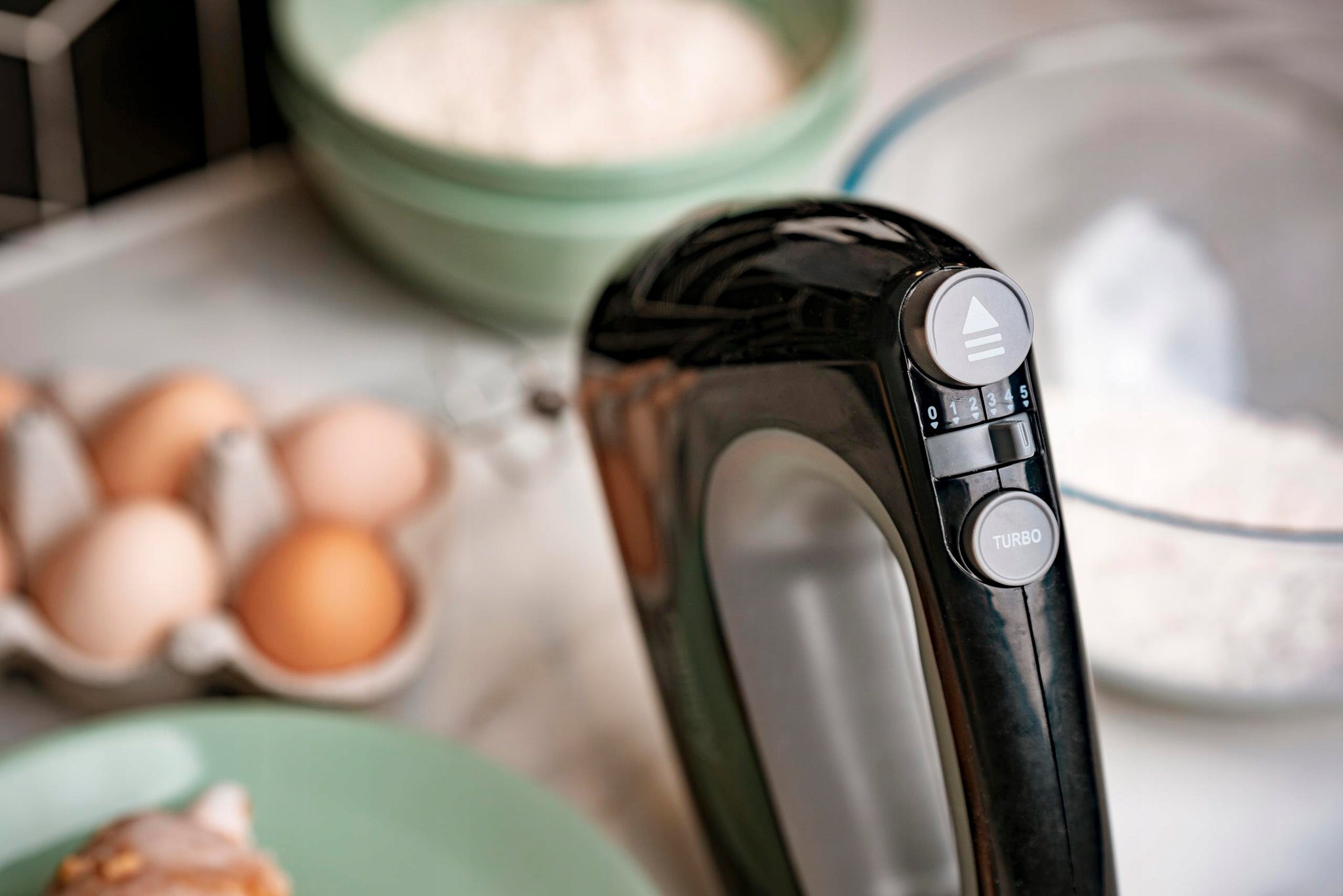 Rankinis virtuvinis kombainas maišytuvas, 750W, 5 greičiai, Turbo, juodas