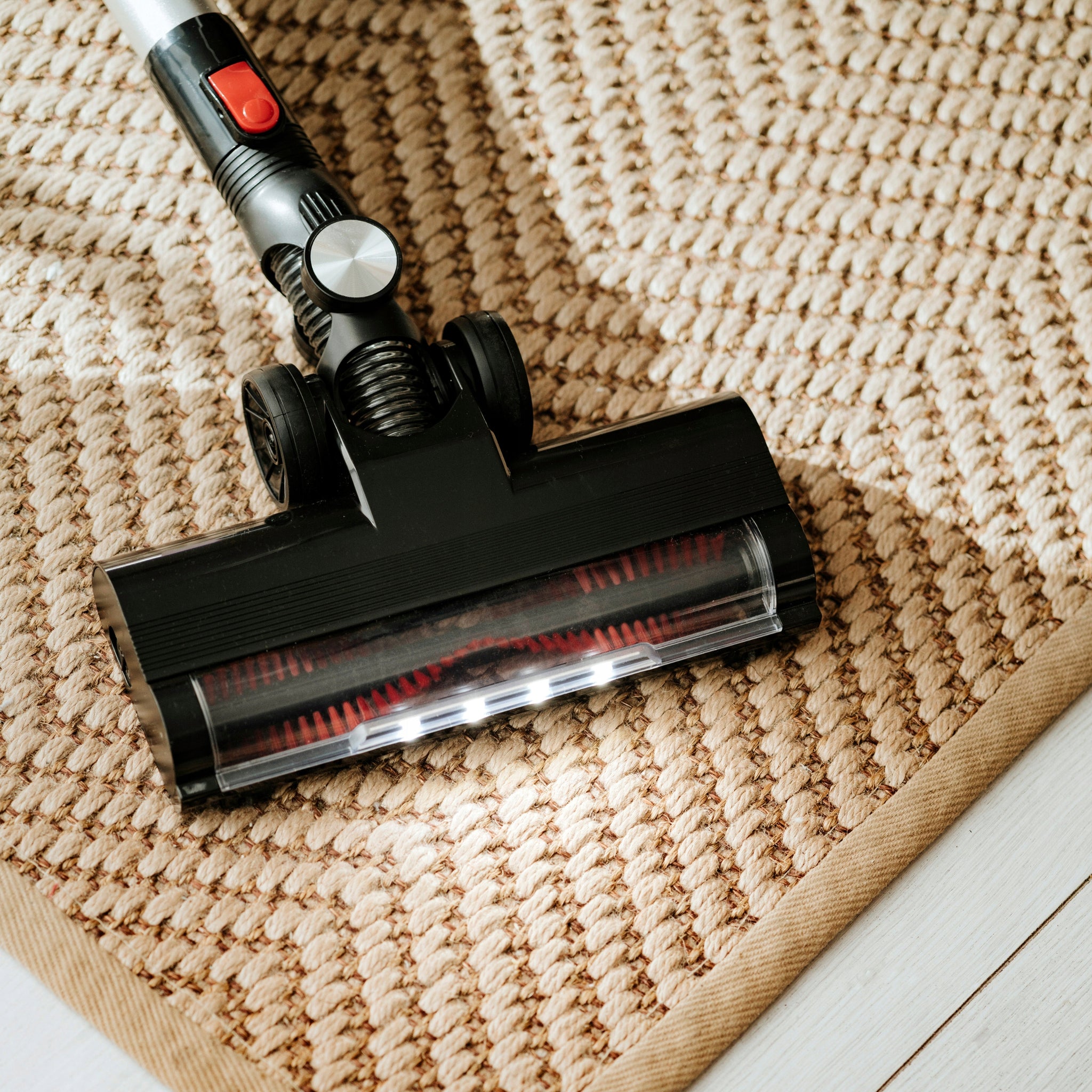 Belaidis vertikalus rankinis dulkių siurblys 3in1, be maišelio, su elektriniu šepečiu, 350W