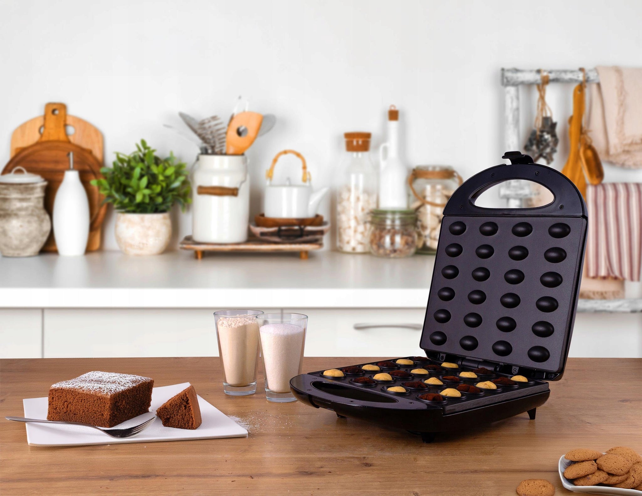 Elektrinis 1600W aparatas riešutų formos sausainiams kepti, 24 vnt.