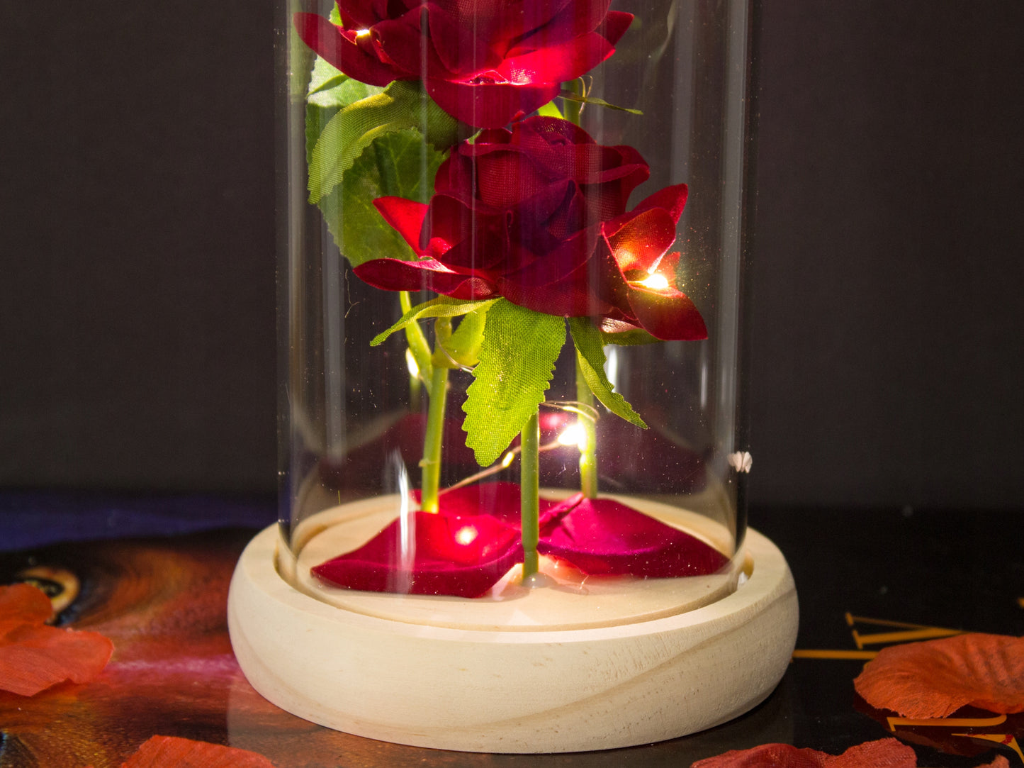 GRAŽI DIRBTINĖ AMŽINA ROŽĖ 3 RÓŽĖS STIKLINĖJE DĖŽUTĖJE, DOVANA DAILUGAI
