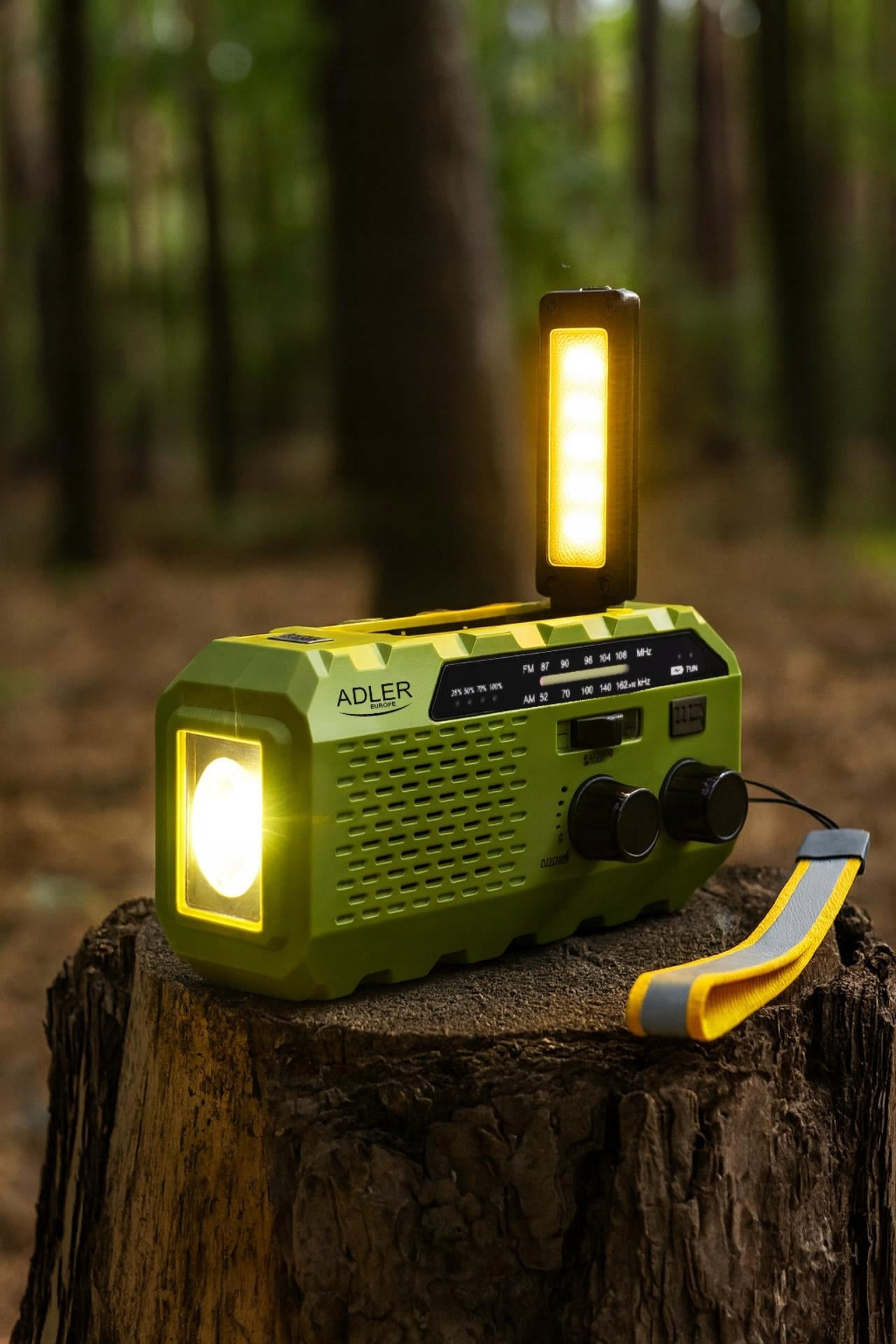 Nešiojamas radijas Saulės Rankenėlė Avarinis Powerbank Žibintuvėlis Preppers Adler