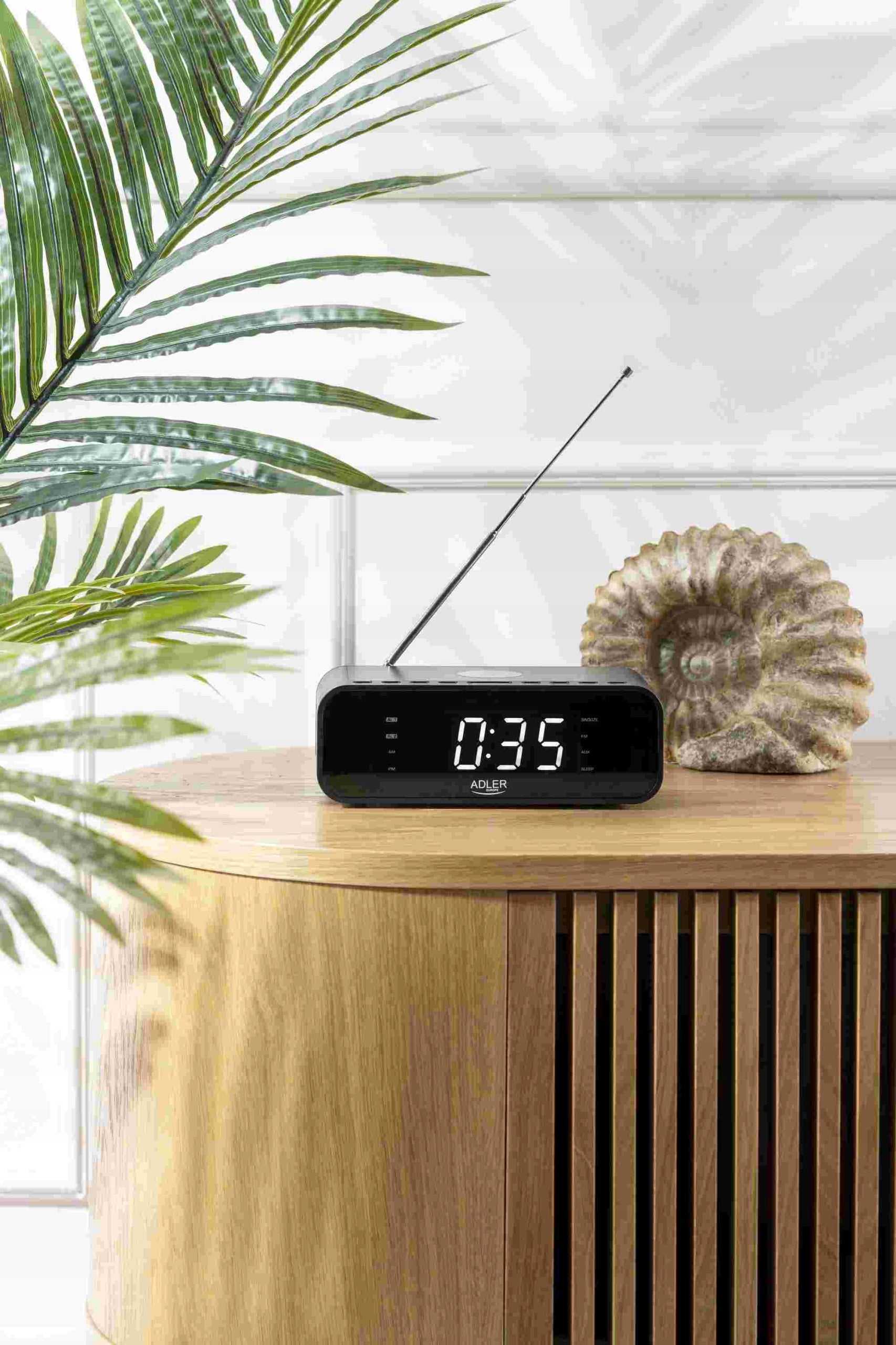 Belaidis radijo žadintuvas Bluetooth USB AUX FM