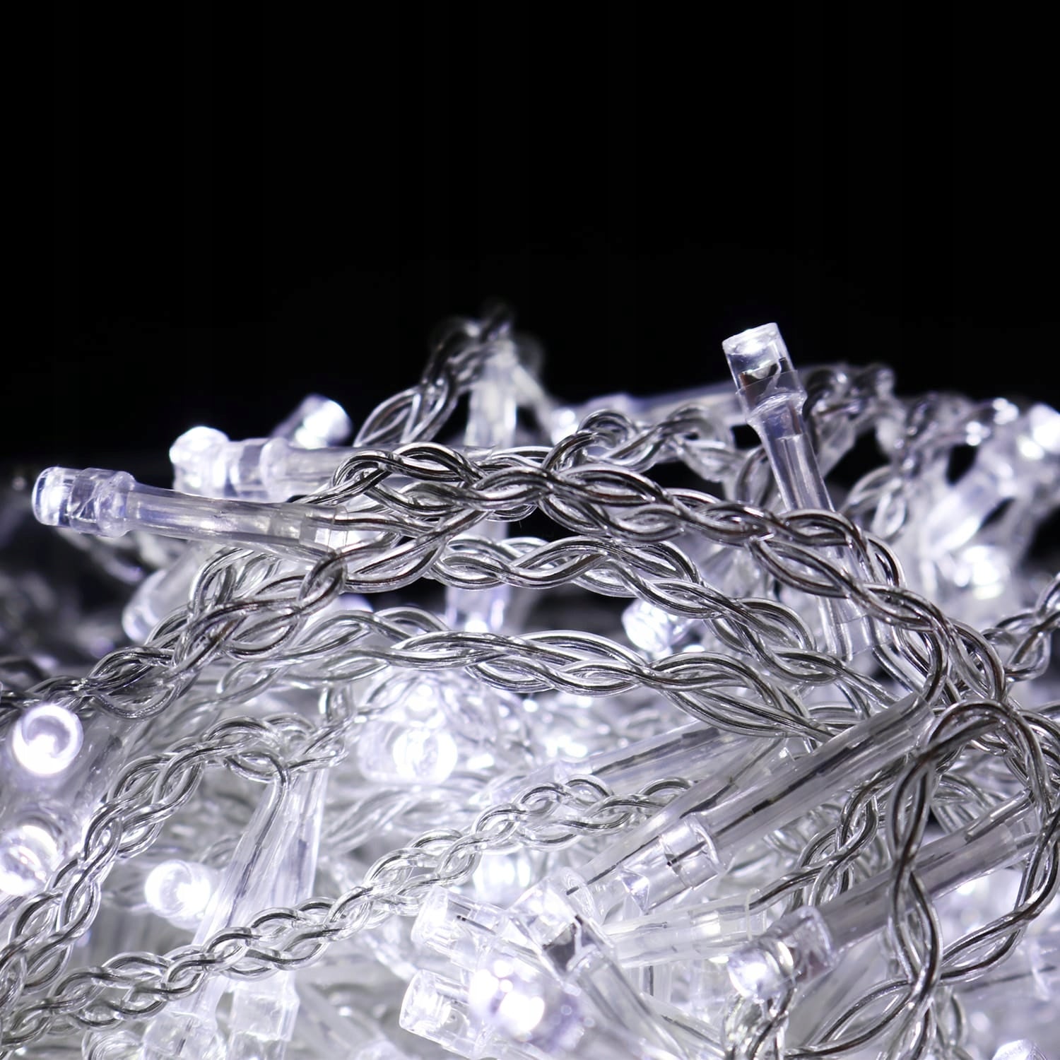 VARVEKLIAI 500 LED UŽuolaidinės lemputės LAUKO IP44 ŠALTAI BALTOS MIRKSINČIOS 15 M Goliat