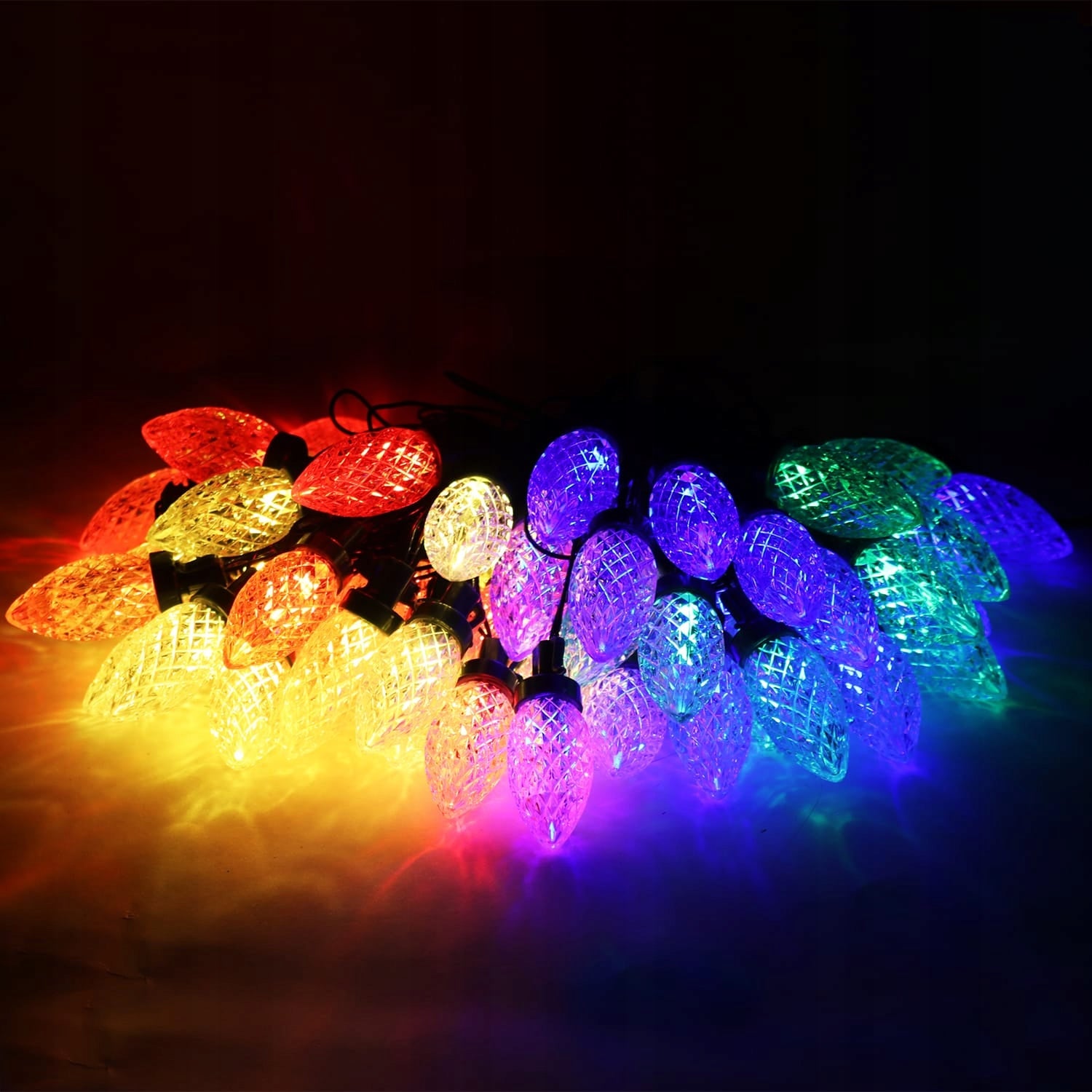 Šviečiantys kankorėžiai Kalėdinės girliandos dekoratyvinė švieselių juosta iš kankorėžių 50LED Goliat