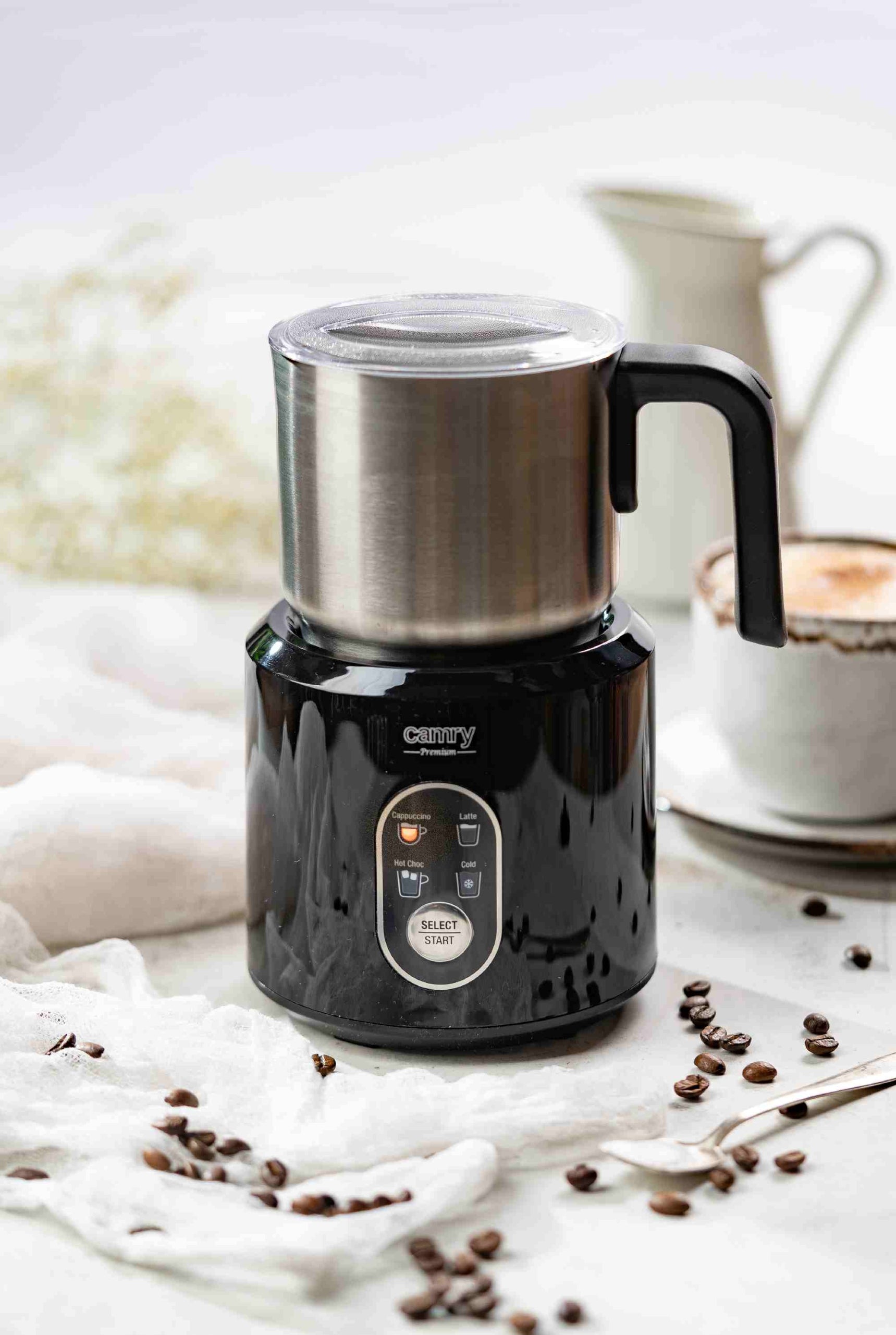 Elektrinis pieno putų plakiklis su pašildymu latte cappuccino, juodas, 350ml