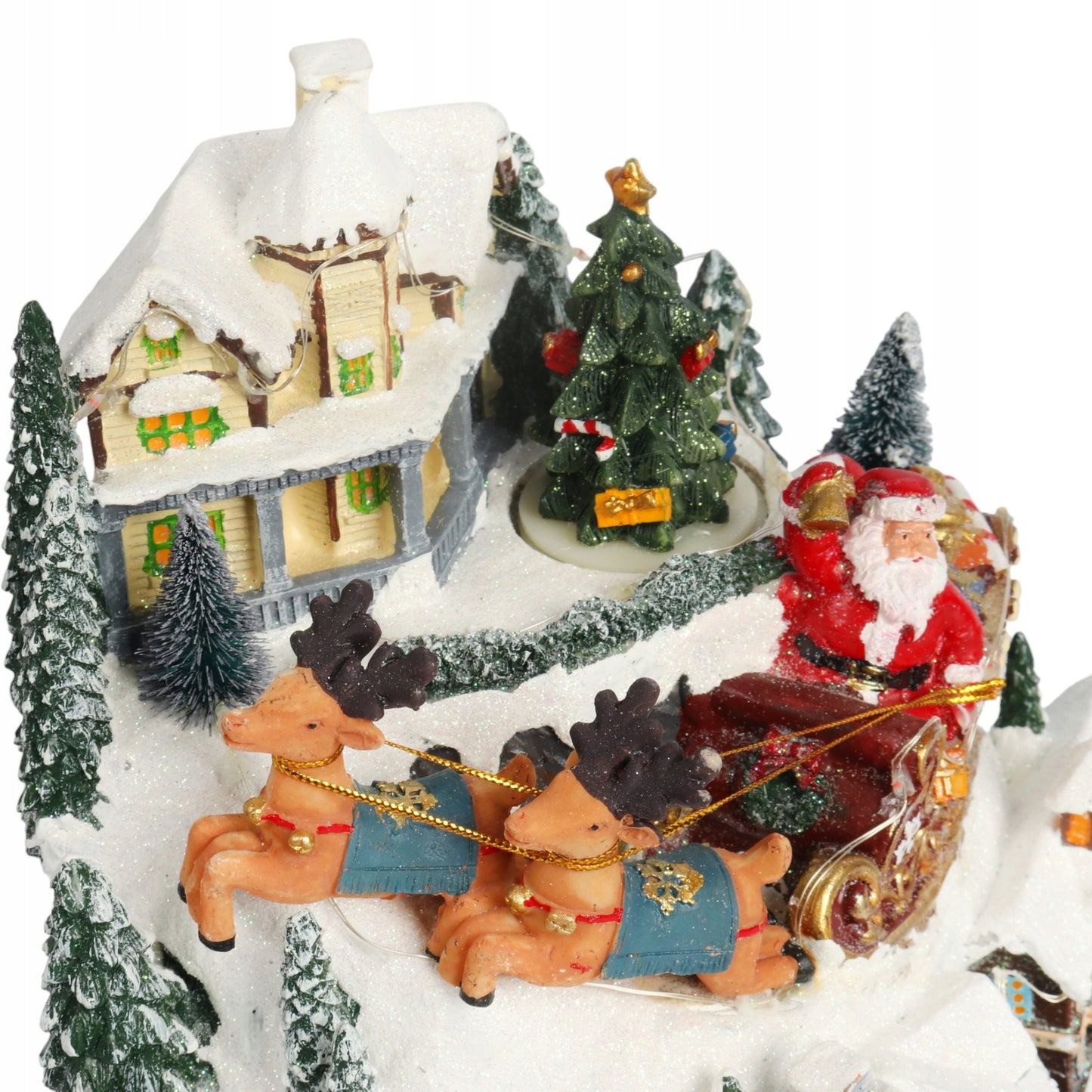 Švediška muzikinė dėžutė KALĖDINIS MIESTELIS, judanti, grojanti, LED, vidinė