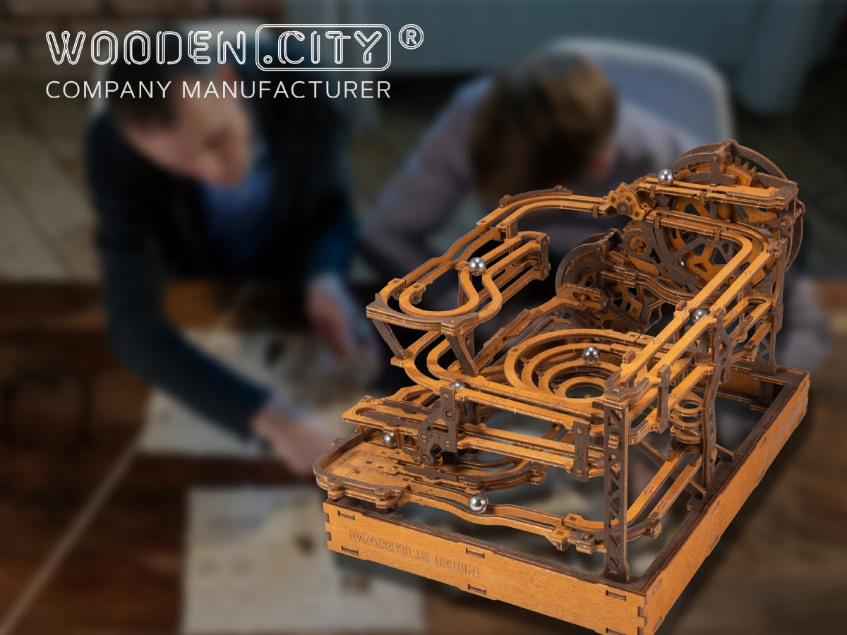 Rutulinis medinis mechaninis medžio masyvo bėgiais Marble Run 3D WOODEN.CITY