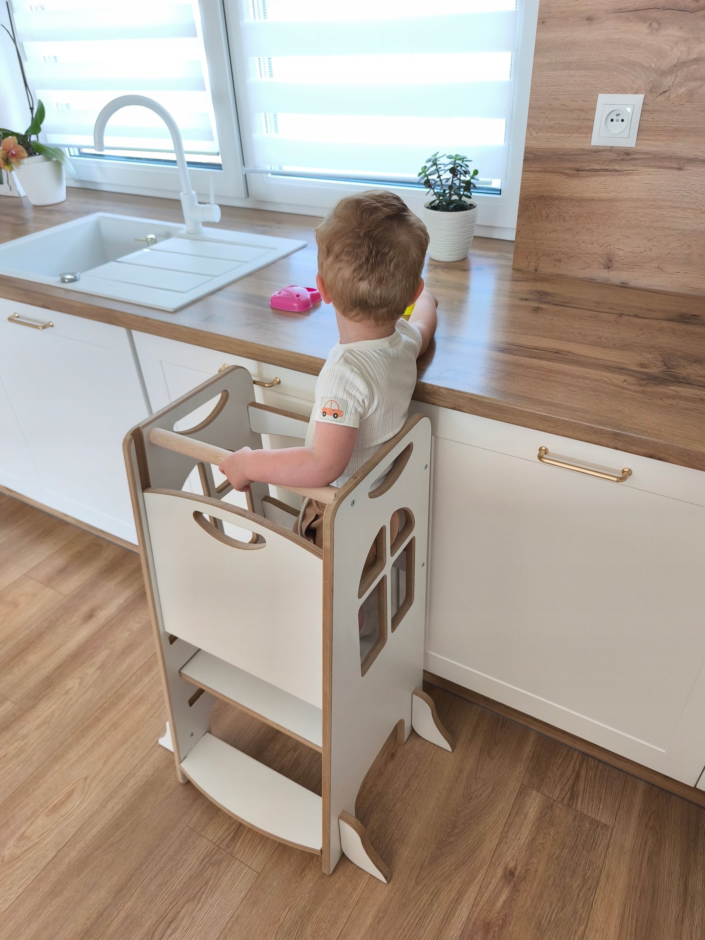„Tower Step - Virtuvės pagalbininkas Montessori | Reguliuojamas virtuvės pagalbininkas“
