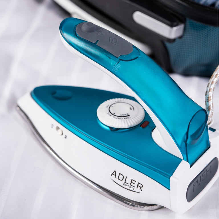 Mažas kelioninis garinis lygintuvas Adler, sulankstomas, nešiojamas