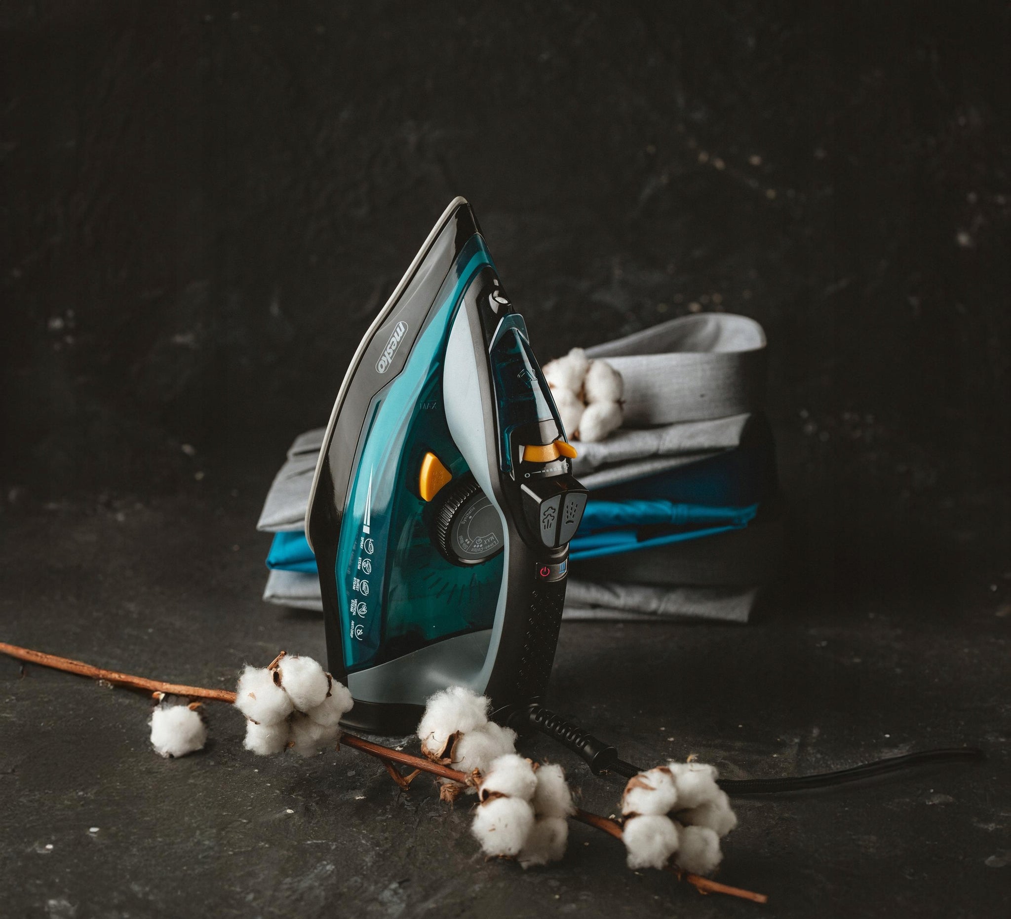 Garinis lygintuvas 3000W "Strażak" ANTI-CALC ANTI-DRIP Vertikalus lyginimas GALINGAS