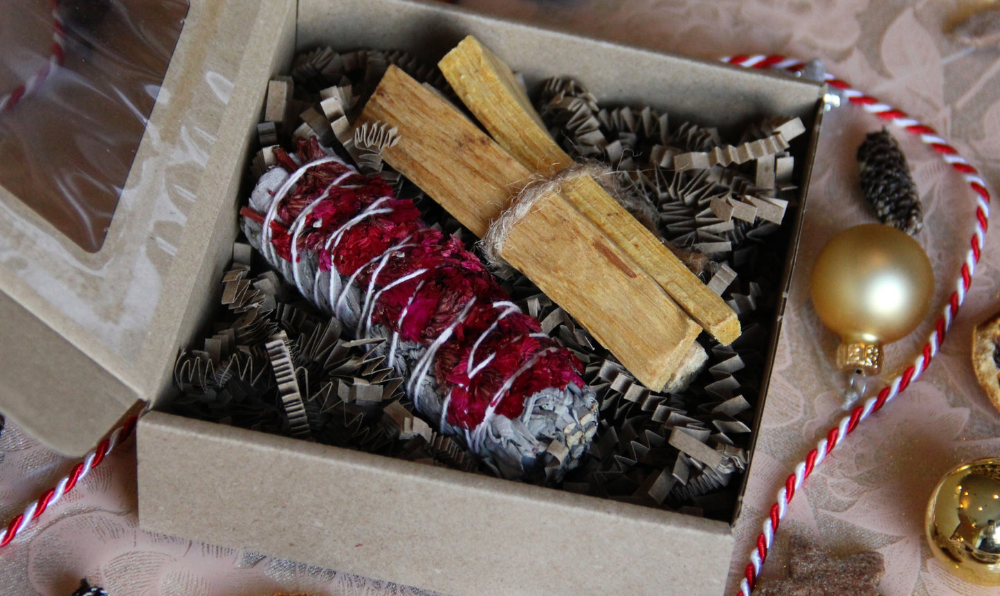 Dovana Baltosios šalavijo ir Sinuotosios su Palo Santo