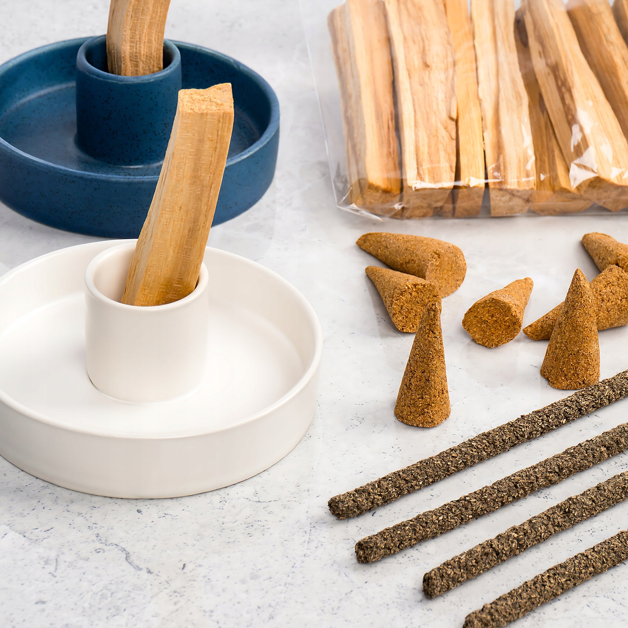 Dovanojamų rinkinių rinkinys - Keraminis stovas Natūrali Palo Santo smilkalai iš PERU